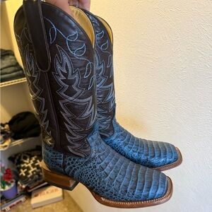 Women’s Cavenders Blue Croc Boots